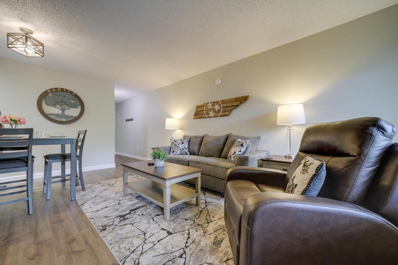 Stylish Gatlinburg Condo With Pool Walk Downtown! ภายนอก รูปภาพ