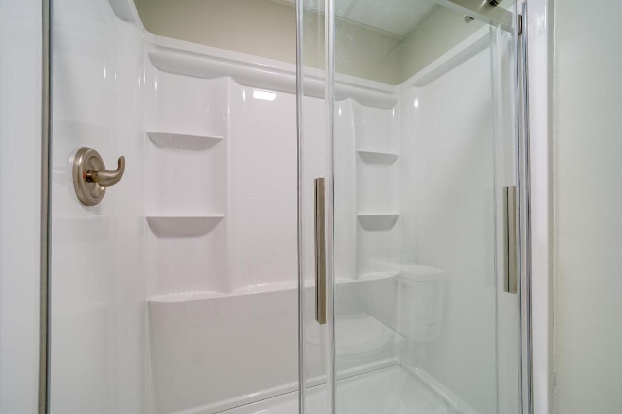 Stylish Gatlinburg Condo With Pool Walk Downtown! ภายนอก รูปภาพ